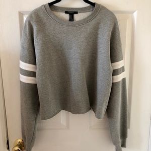 Forever 21 Grey Cropped Sweatshirt *Size MED*
